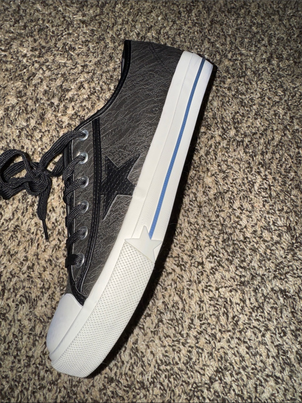 Yoki Black Star Low-Top Women's fashion Sneakers with White Sole - Picture 3 of 4
